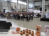 150 Teilnehmer/-innen folgten gespannt den Vorträgen beim Forum Maschinenbau in den Räumlichkeiten der STIWA Group in Attnang-Puchheim. © Business Upper Austria