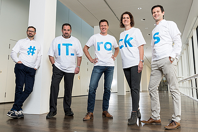 Die #IT_rocks Botschafter Roland Sprengseis, Michael Affenzeller, Michael Haller, Gabriele Anderst-Kotsis und Marc Streit. © Business Upper Austria/Krügl 