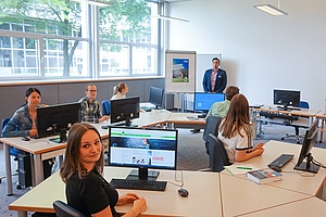 Teilnehmer in Klassenzimmer im WIFI ©WIFI OÖ GmbH
