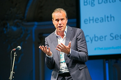 © Roland Pelzl / cityfoto Keynote-Speaker Christian Baudis machte den Unternehmen Mut, in neuen Geschäftsmodellen zu denken. © Roland Pelzl / cityfoto