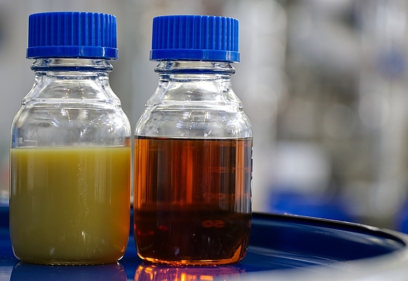 Mittels Pyrolyse wurde Öl aus Kunststoffabfällen zurückgewonnen